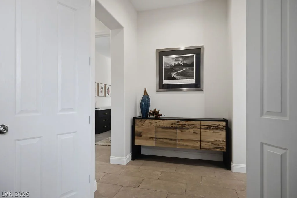 3805 Old Orchard, Las Vegas, NV 89108