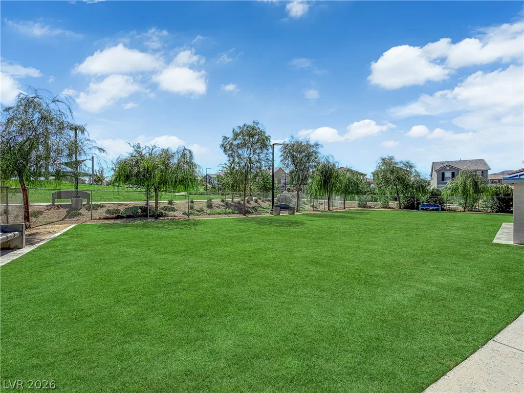 2406 Bellinzona, Henderson, NV 89044