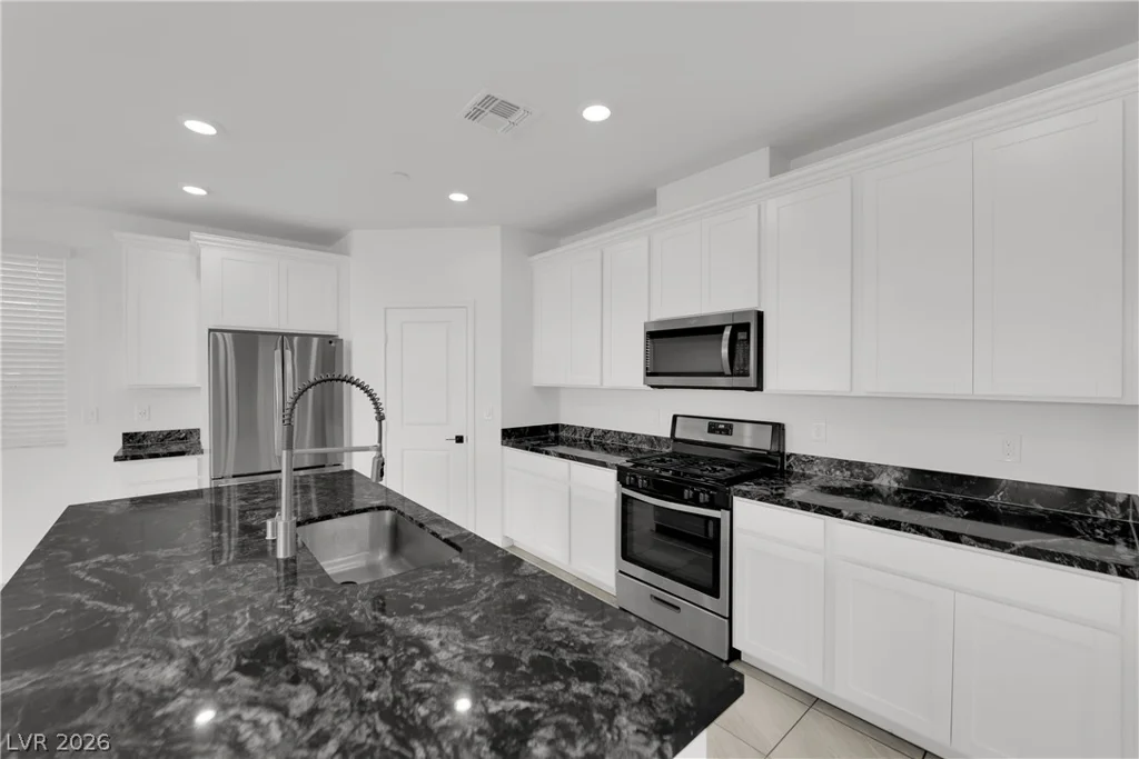 2406 Bellinzona, Henderson, NV 89044