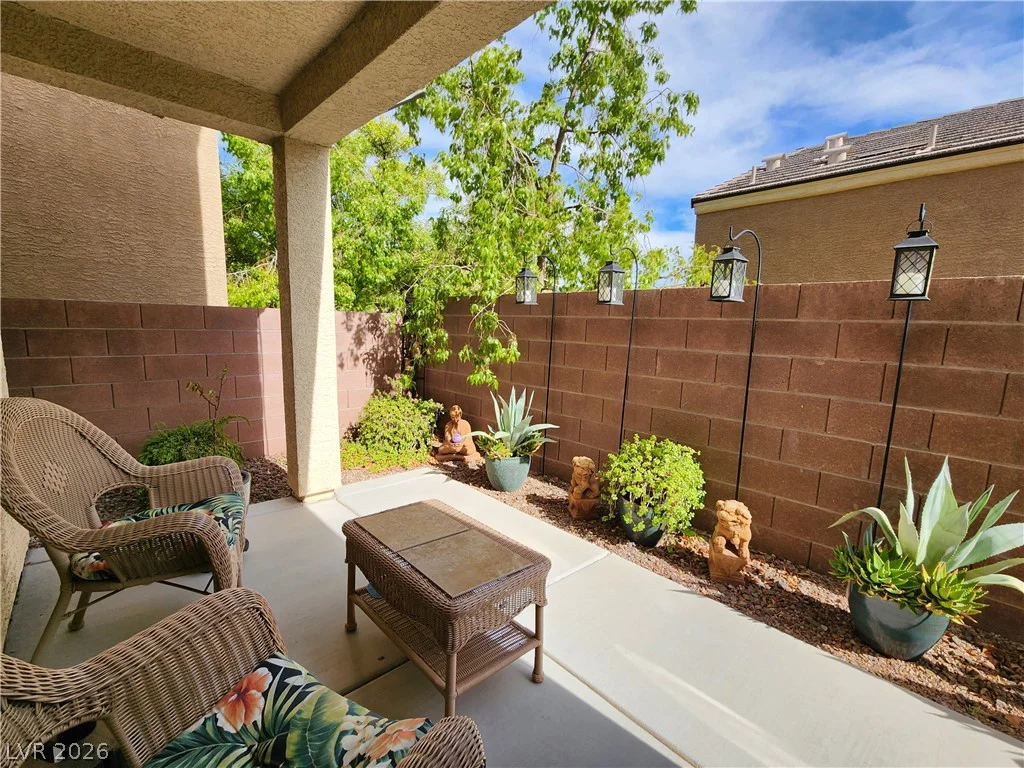 10549 Gibbous Moon, Las Vegas, NV 89129