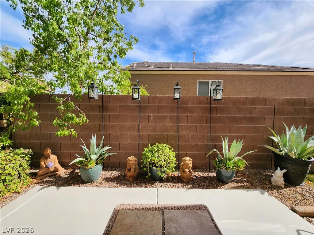 10549 Gibbous Moon, Las Vegas, NV 89129