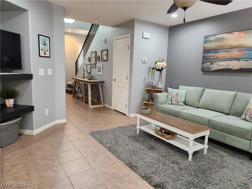 10549 Gibbous Moon, Las Vegas, NV 89129