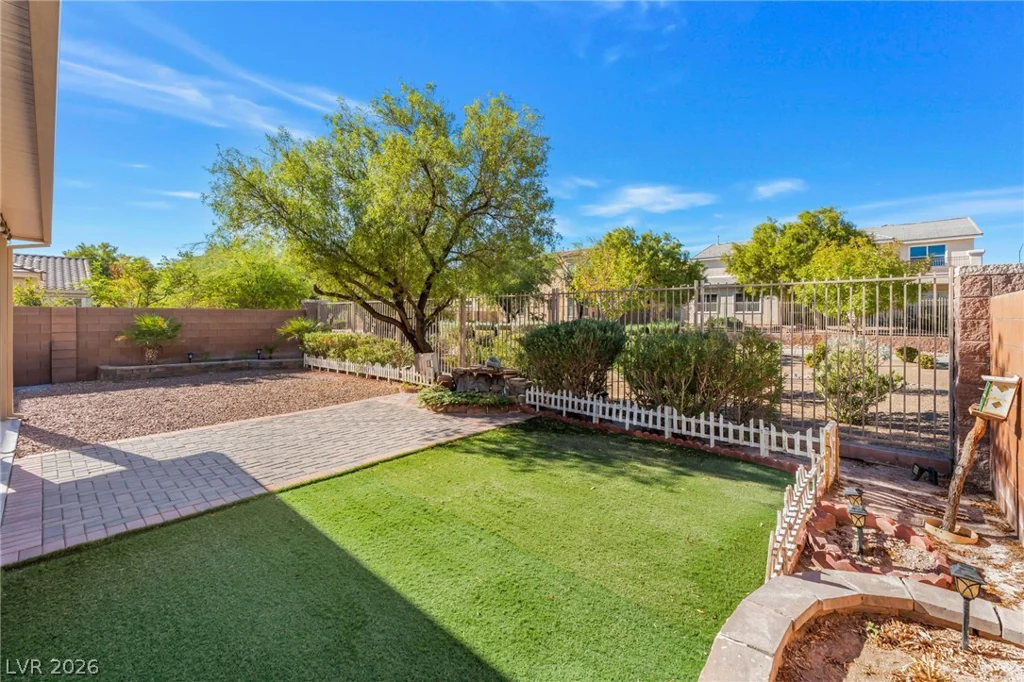 7109 Weavers, North Las Vegas, NV 89084