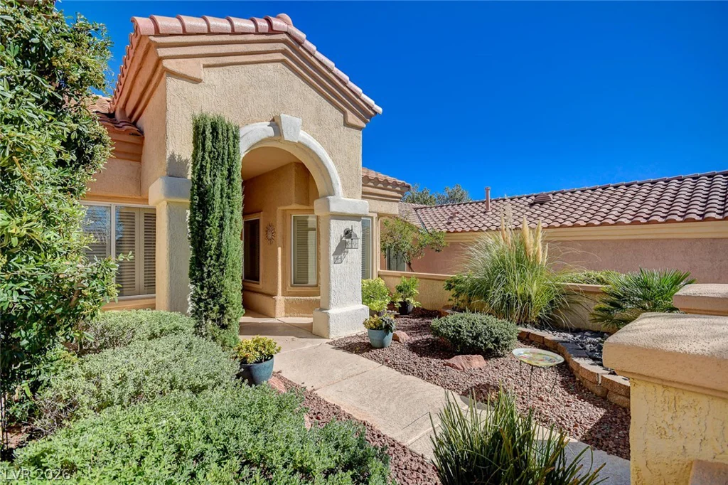 10406 Cogswell, Las Vegas, NV 89134