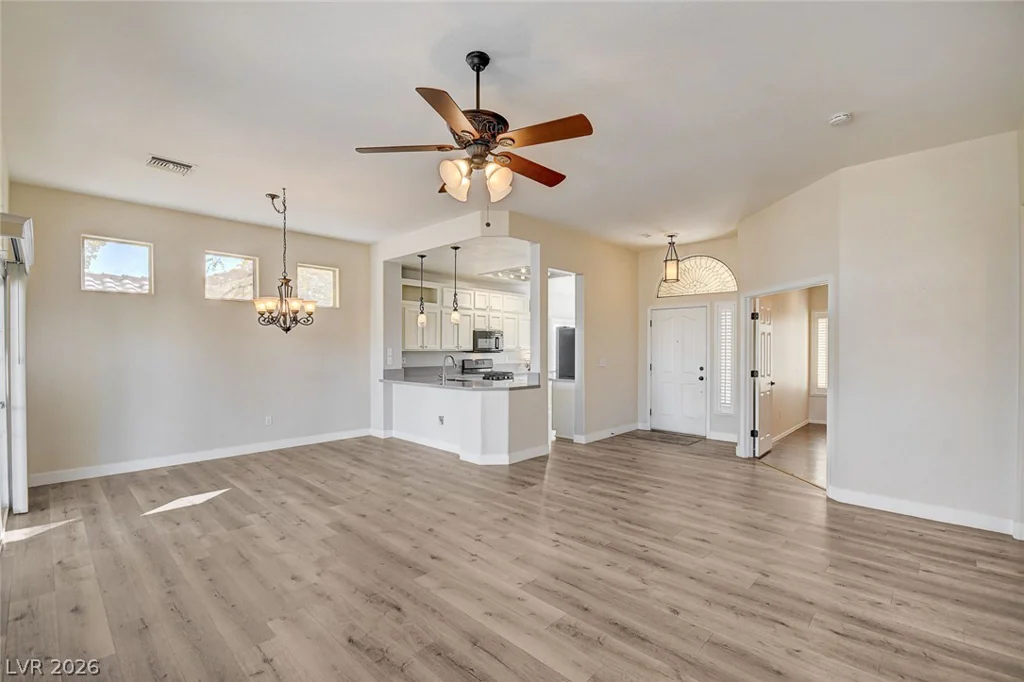 10406 Cogswell, Las Vegas, NV 89134
