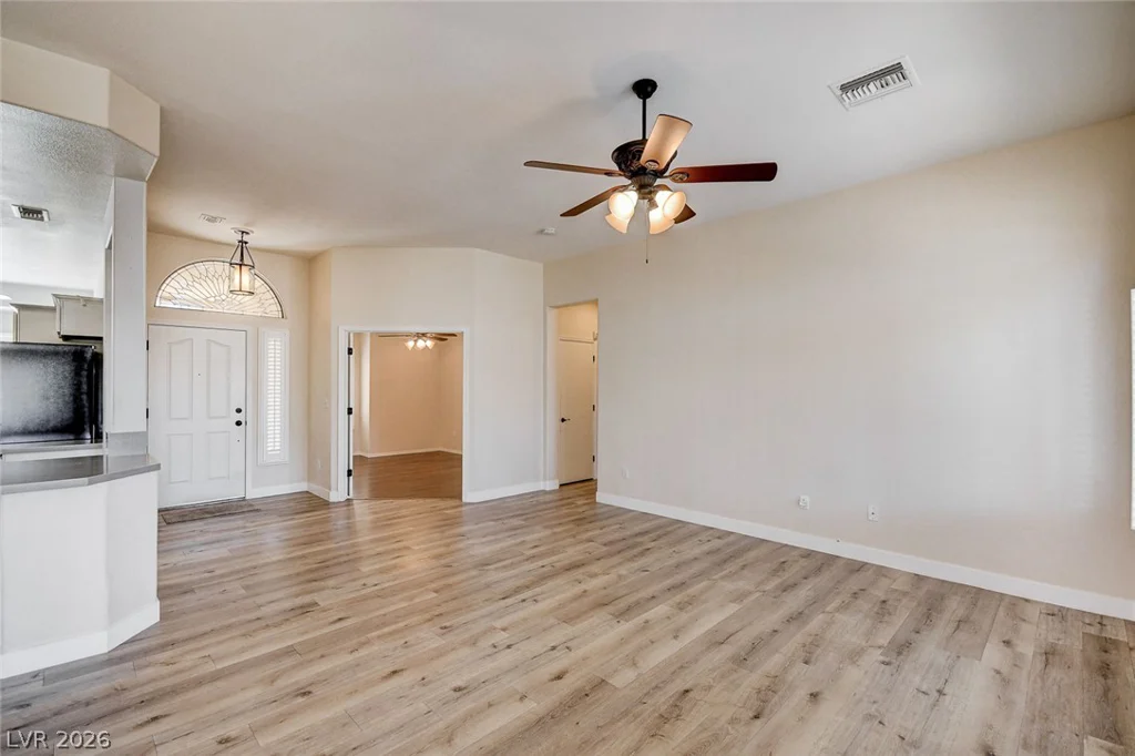 10406 Cogswell, Las Vegas, NV 89134