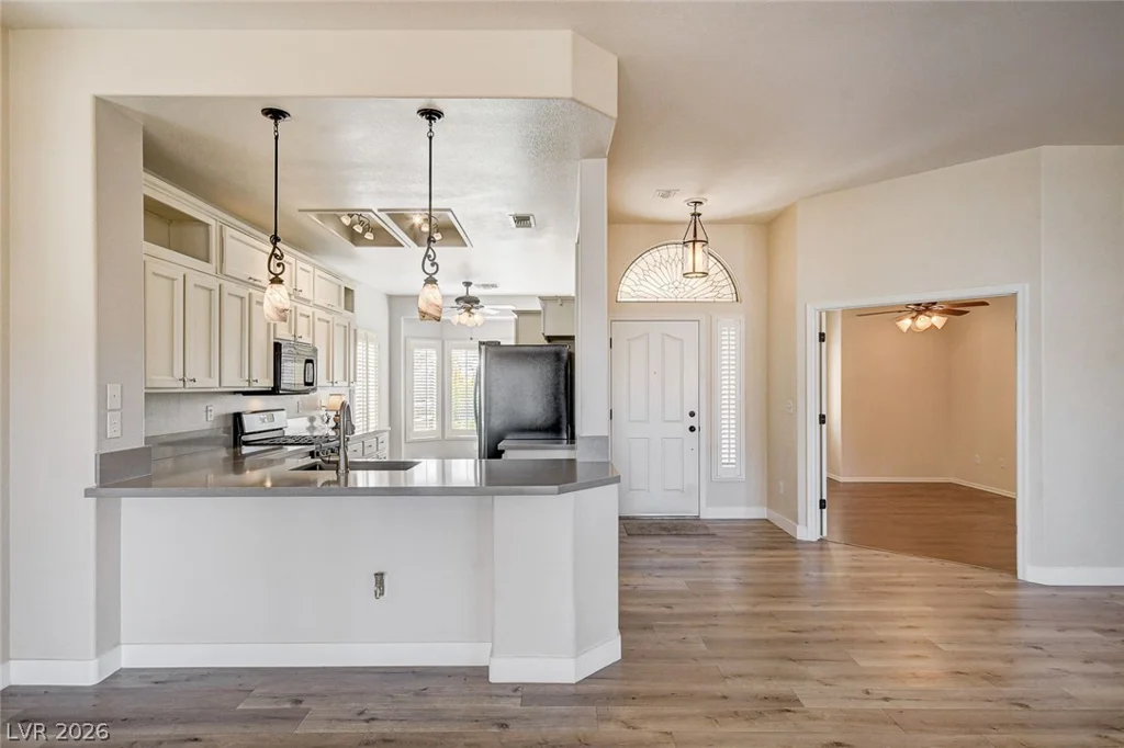10406 Cogswell, Las Vegas, NV 89134