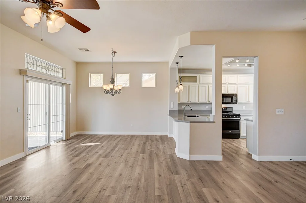 10406 Cogswell, Las Vegas, NV 89134