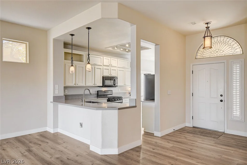 10406 Cogswell, Las Vegas, NV 89134