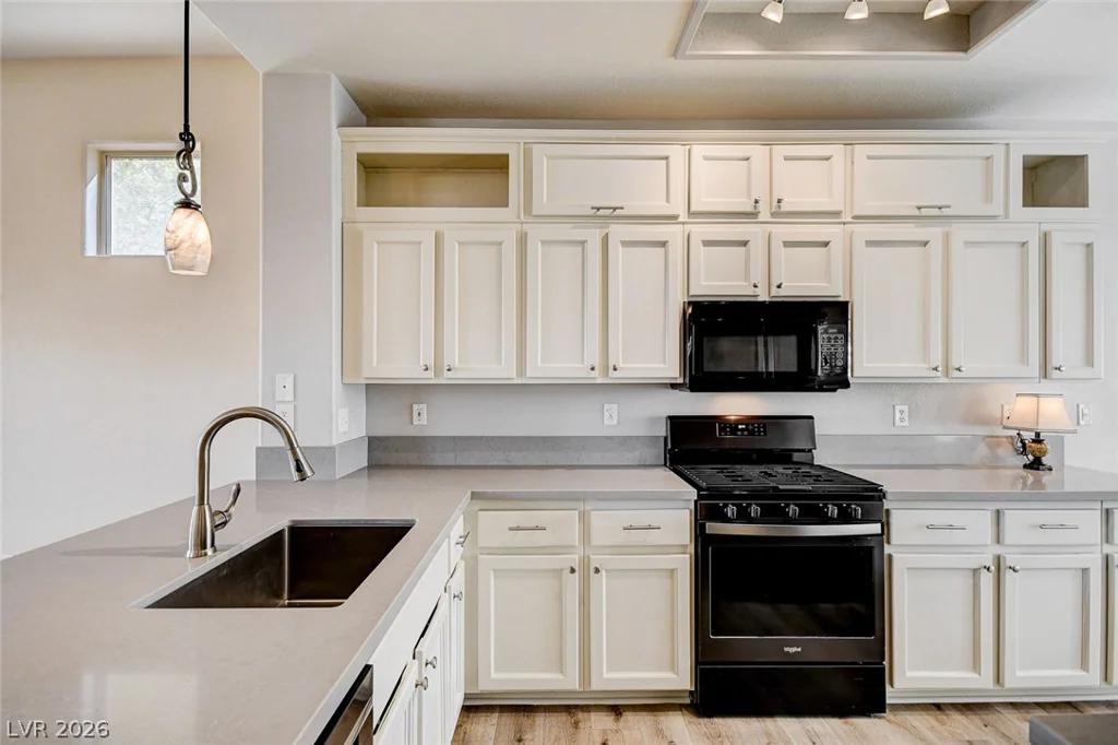 10406 Cogswell, Las Vegas, NV 89134