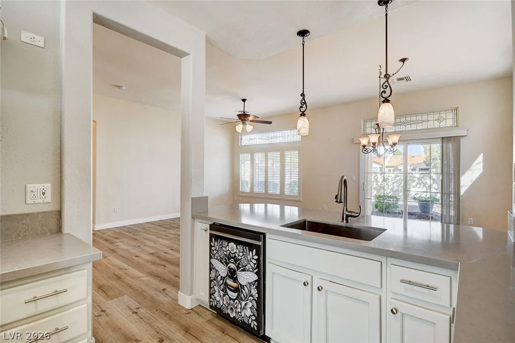 10406 Cogswell, Las Vegas, NV 89134