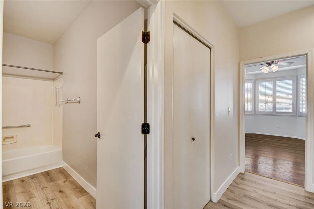 10406 Cogswell, Las Vegas, NV 89134