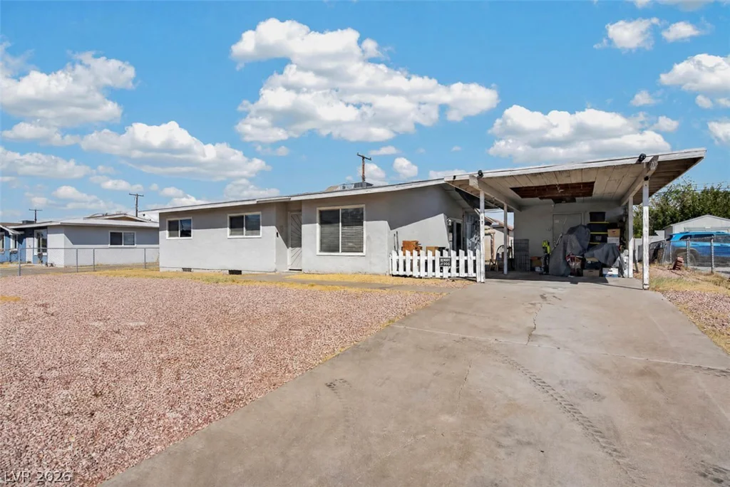 118 Maple, Henderson, NV 89015