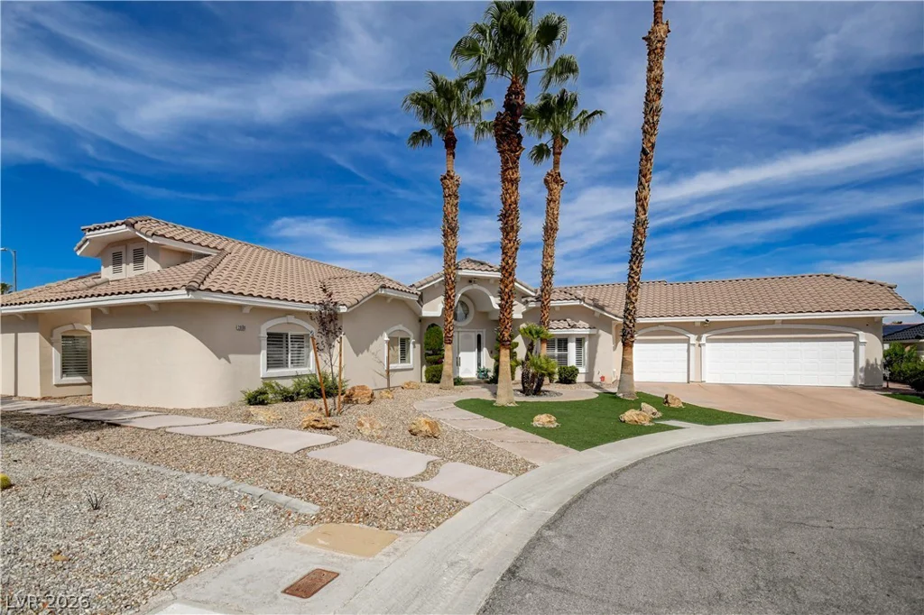 2000 Alexa Breanne, Las Vegas, NV 89117