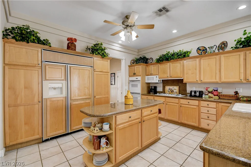 2000 Alexa Breanne, Las Vegas, NV 89117