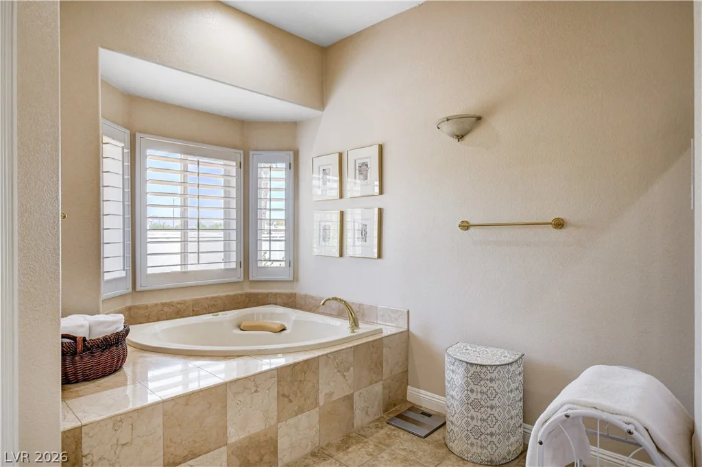 2000 Alexa Breanne, Las Vegas, NV 89117