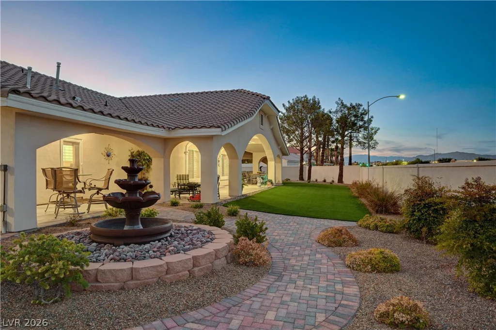 2000 Alexa Breanne, Las Vegas, NV 89117
