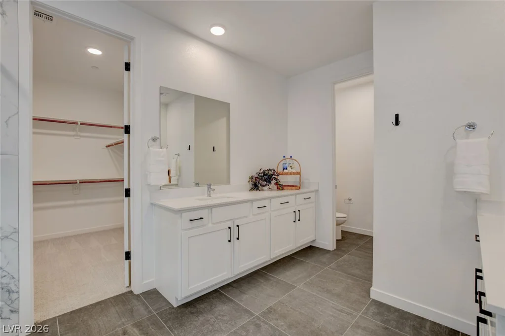 10151 Evergreen Pine, Las Vegas, NV 89166