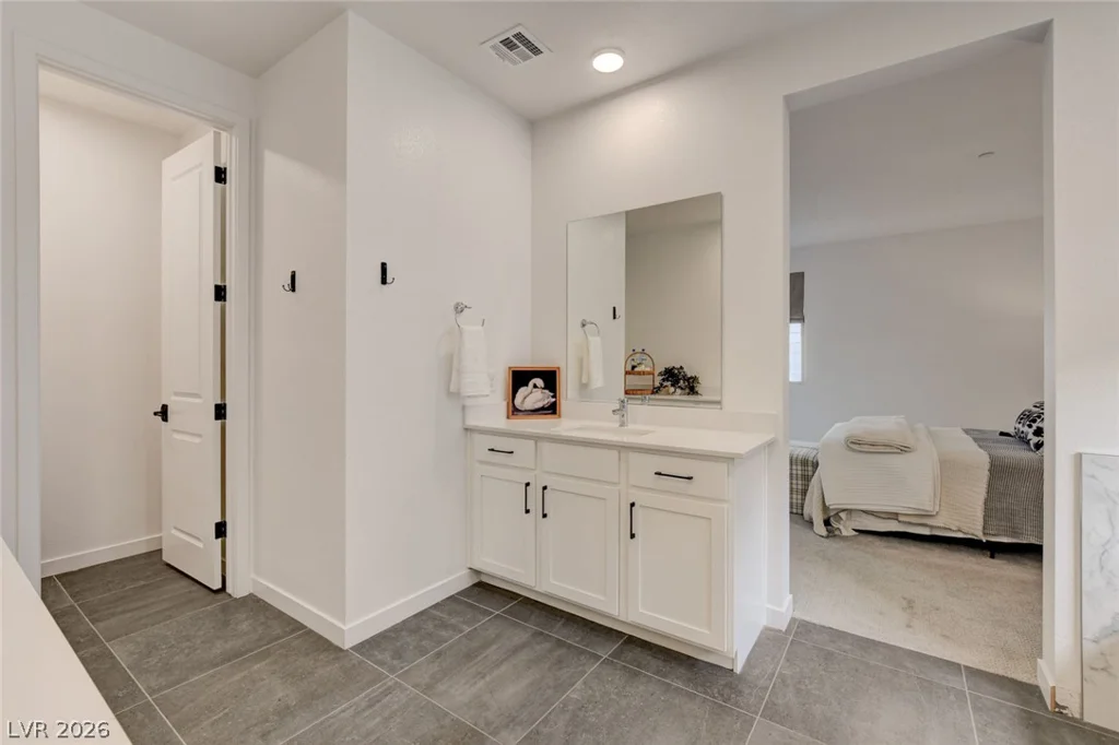 10151 Evergreen Pine, Las Vegas, NV 89166