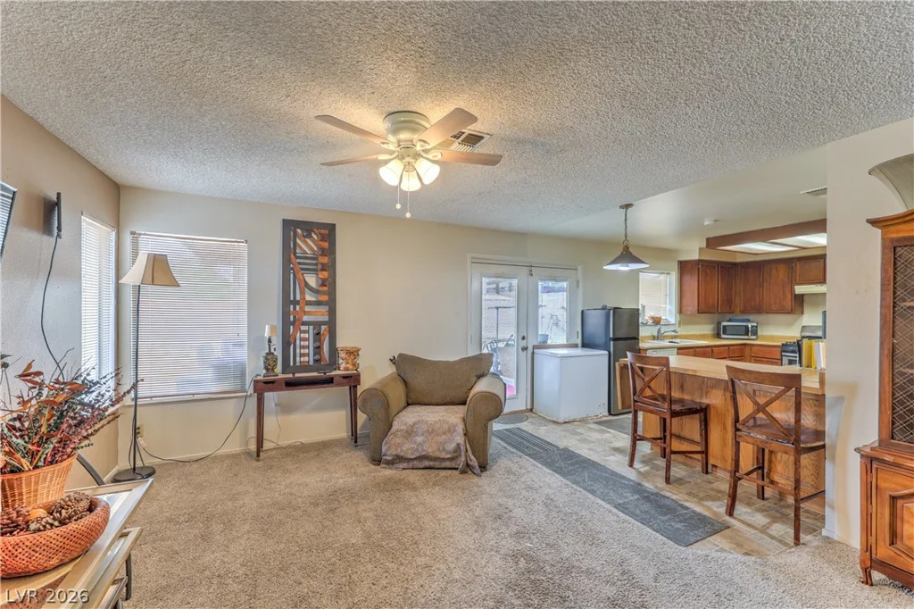 6728 Wenatchee, Las Vegas, NV 89107