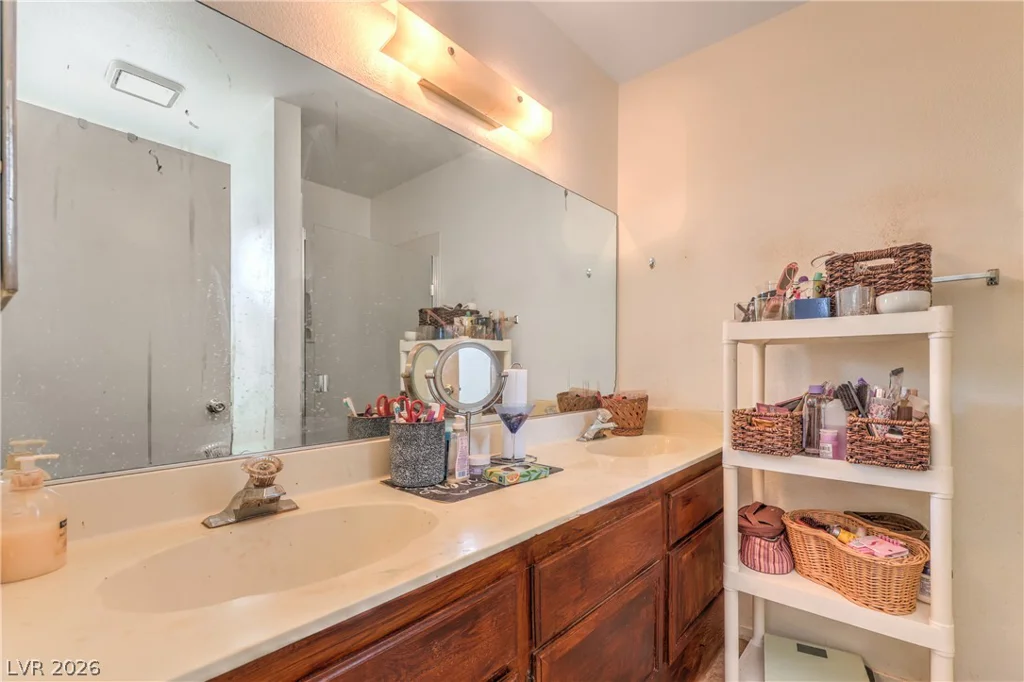 6728 Wenatchee, Las Vegas, NV 89107
