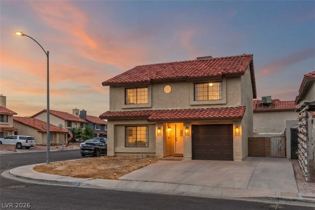 6728 Wenatchee, Las Vegas, NV 89107