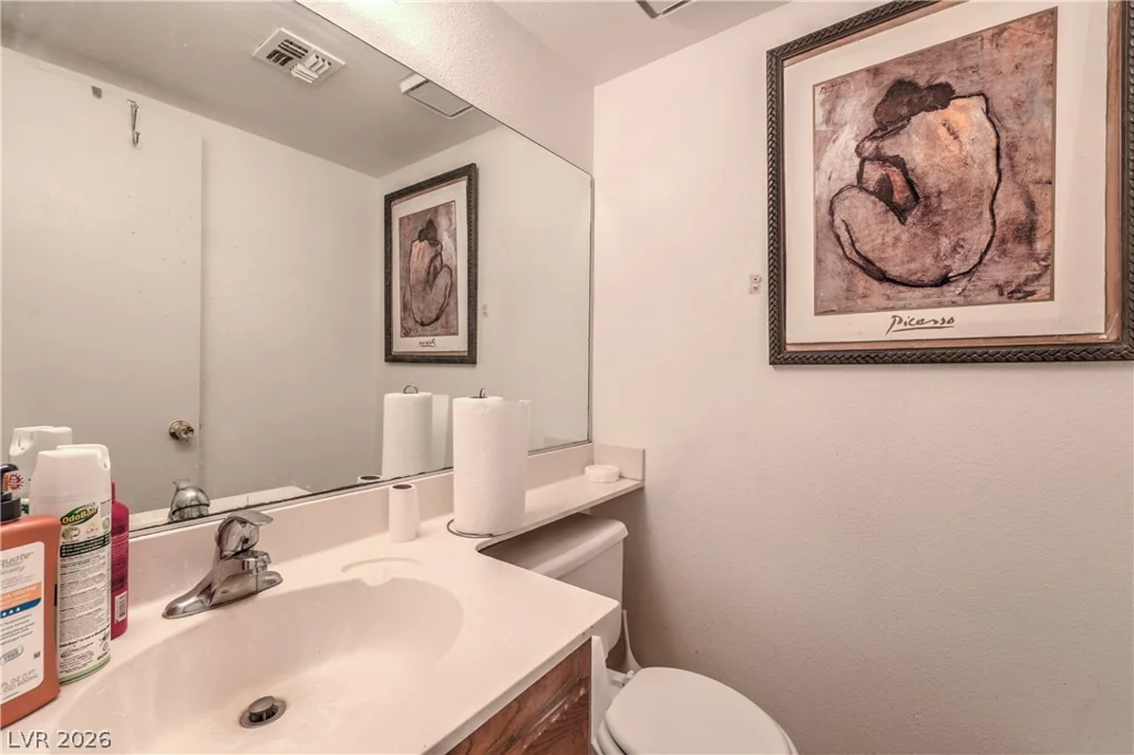 6728 Wenatchee, Las Vegas, NV 89107