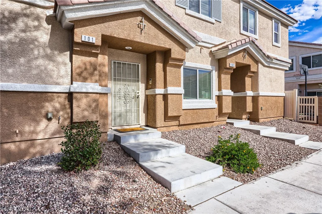 5545 Dueces Wild, Las Vegas, NV 89122
