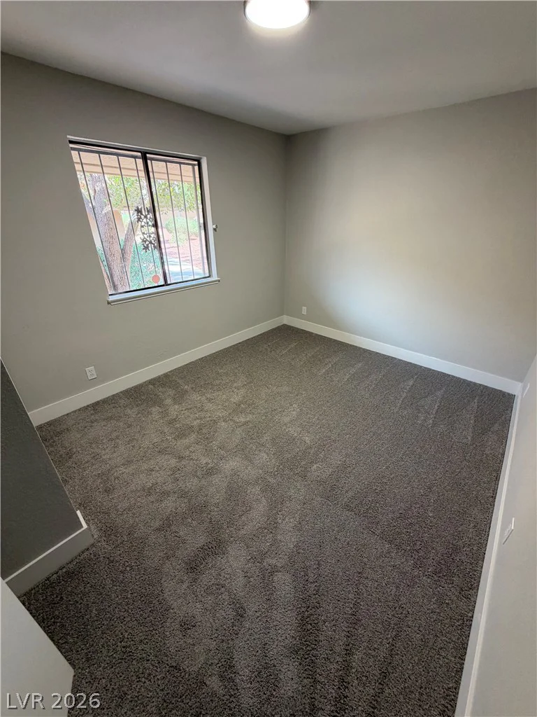 2556 Paradise Village, Las Vegas, NV 89120