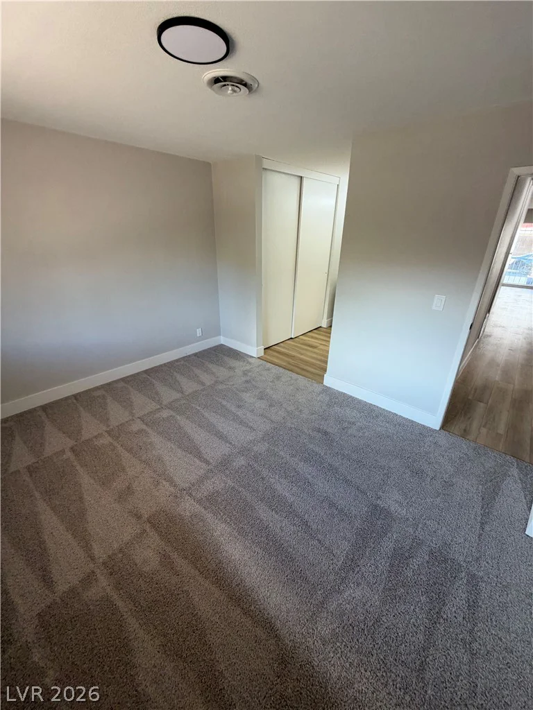 2556 Paradise Village, Las Vegas, NV 89120