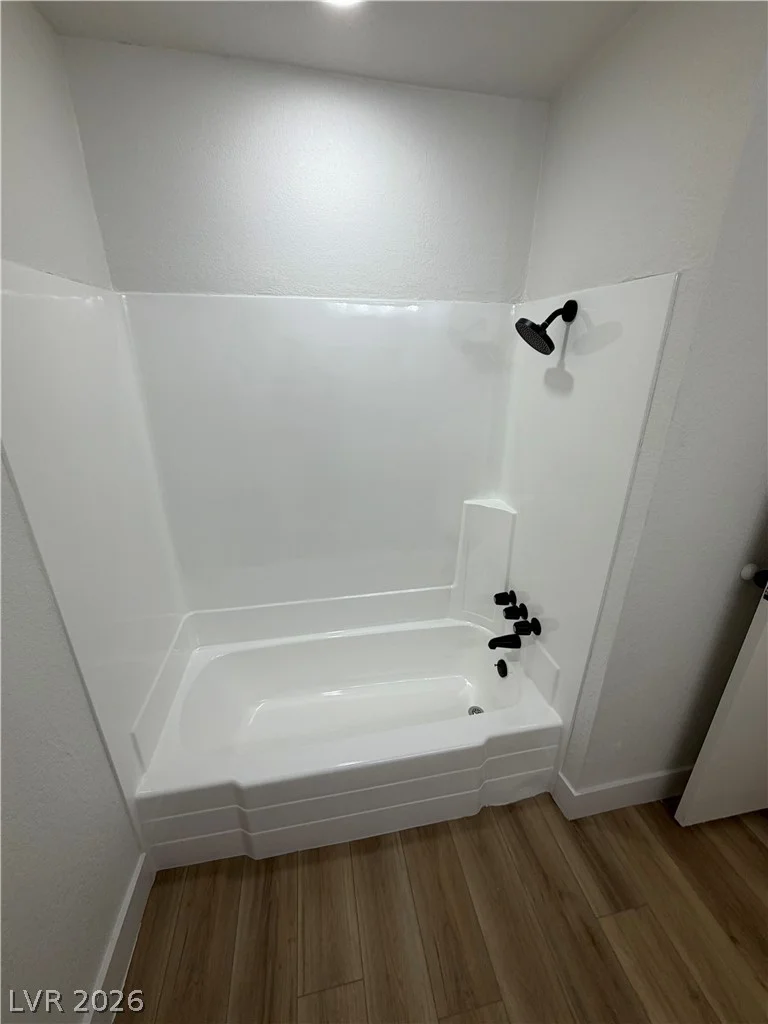 2556 Paradise Village, Las Vegas, NV 89120