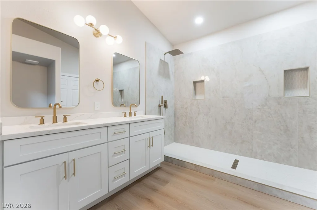 8408 Sea Glen, Las Vegas, NV 89128