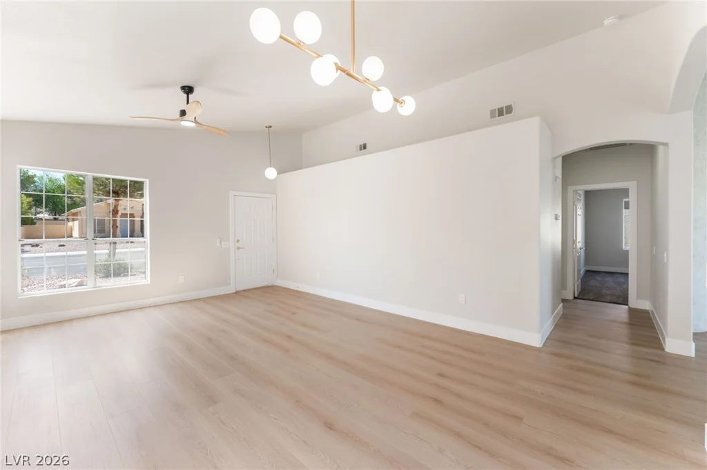 8408 Sea Glen, Las Vegas, NV 89128