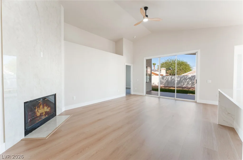 8408 Sea Glen, Las Vegas, NV 89128