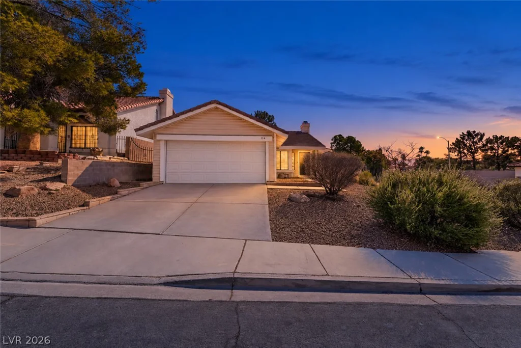124 Almendio, Henderson, NV 89074