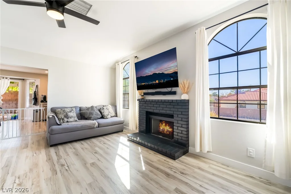 124 Almendio, Henderson, NV 89074