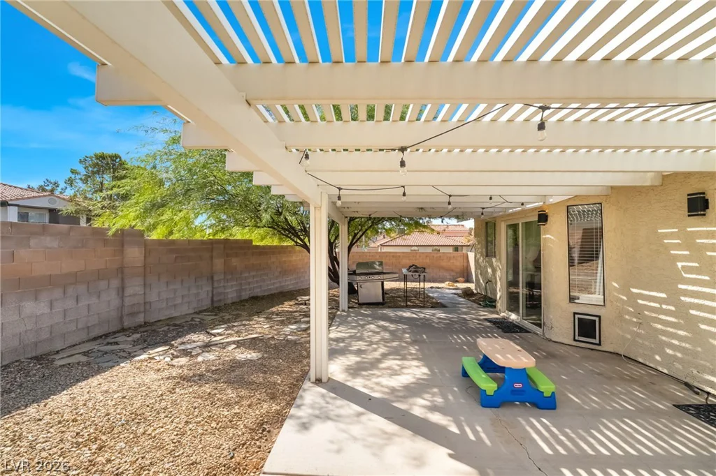 124 Almendio, Henderson, NV 89074