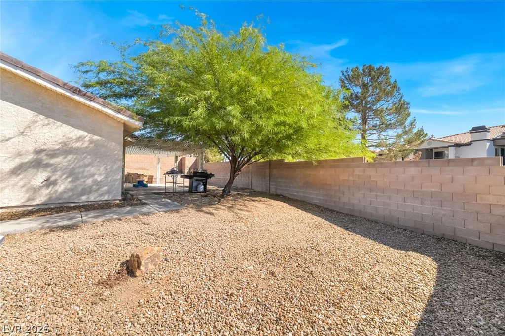 124 Almendio, Henderson, NV 89074