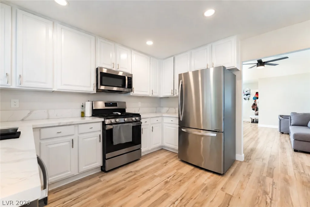 124 Almendio, Henderson, NV 89074