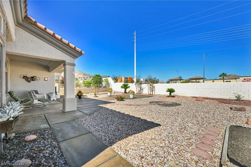 10020 Villa Ridge, Las Vegas, NV 89134