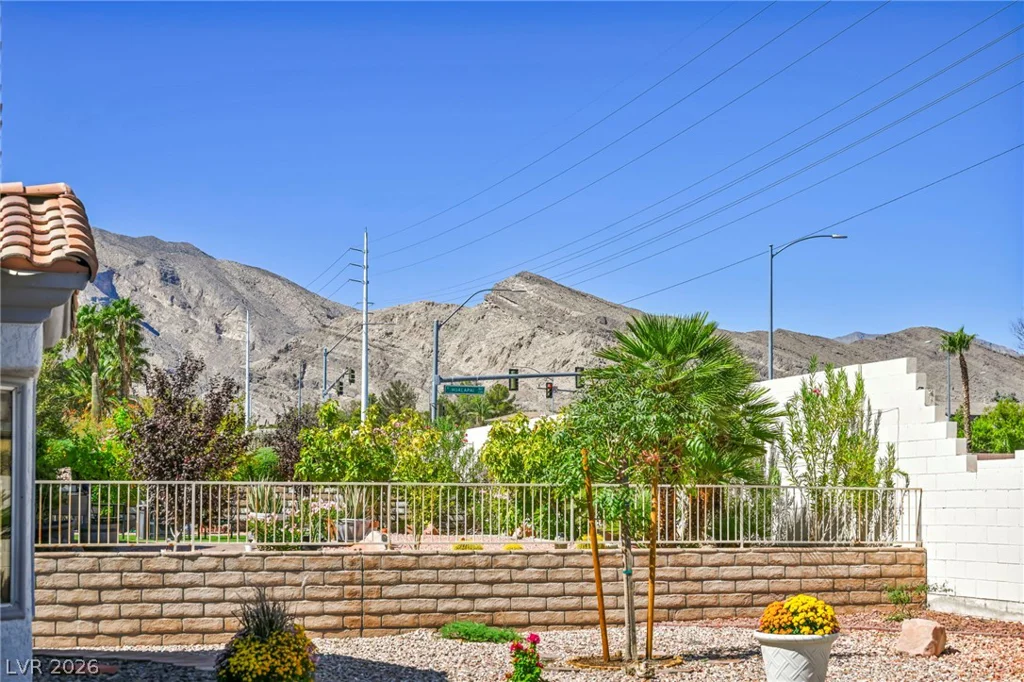10020 Villa Ridge, Las Vegas, NV 89134