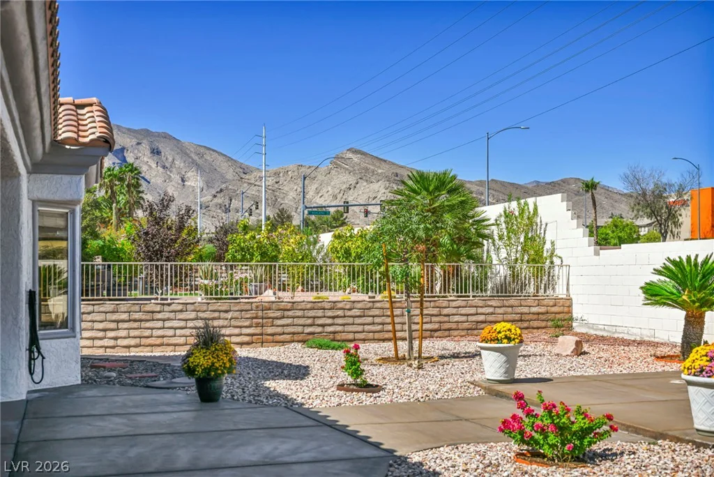 10020 Villa Ridge, Las Vegas, NV 89134