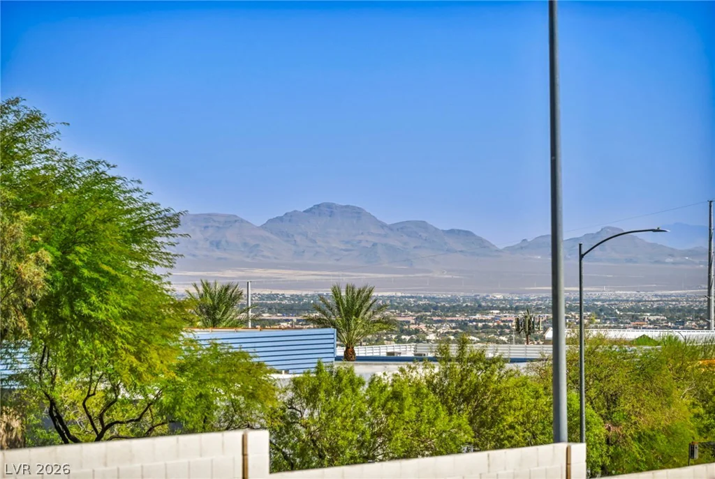 10020 Villa Ridge, Las Vegas, NV 89134