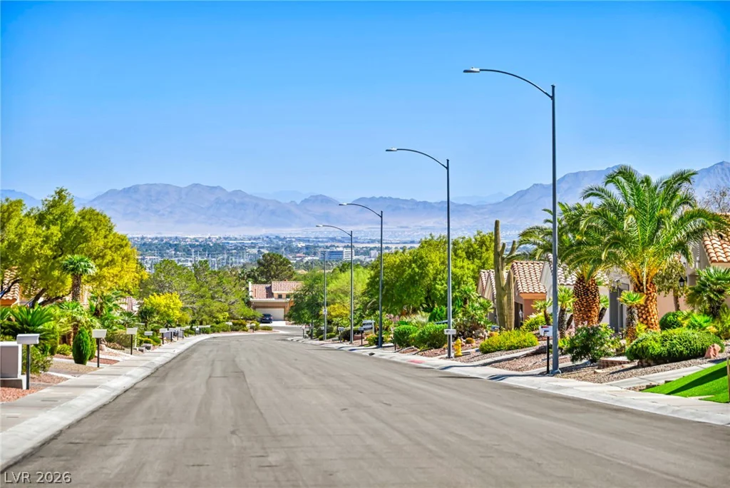 10020 Villa Ridge, Las Vegas, NV 89134