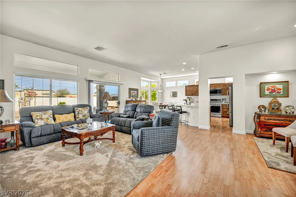 10020 Villa Ridge, Las Vegas, NV 89134