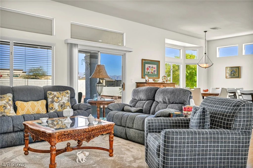 10020 Villa Ridge, Las Vegas, NV 89134