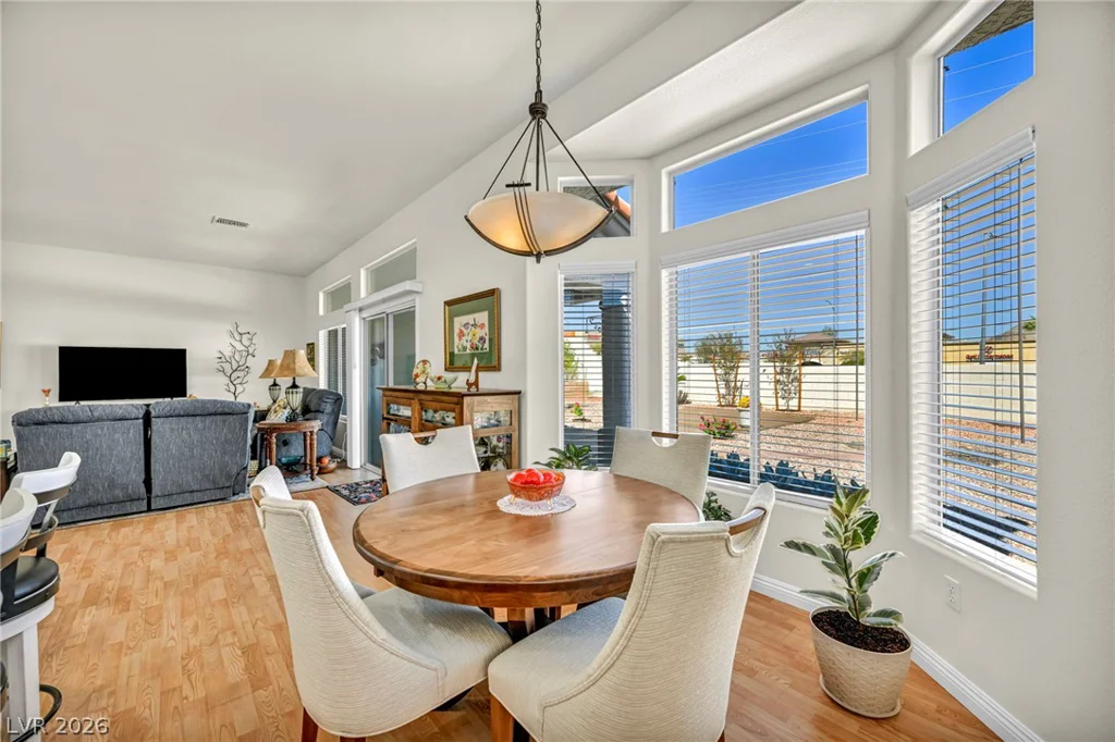 10020 Villa Ridge, Las Vegas, NV 89134