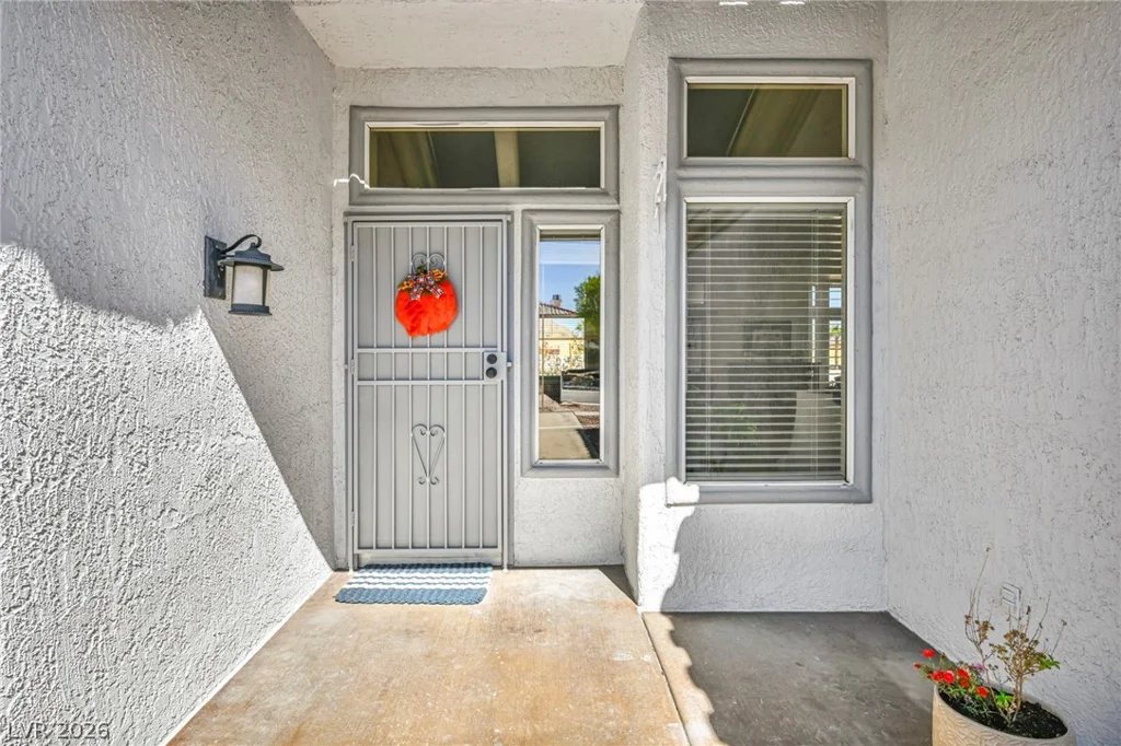 10020 Villa Ridge, Las Vegas, NV 89134