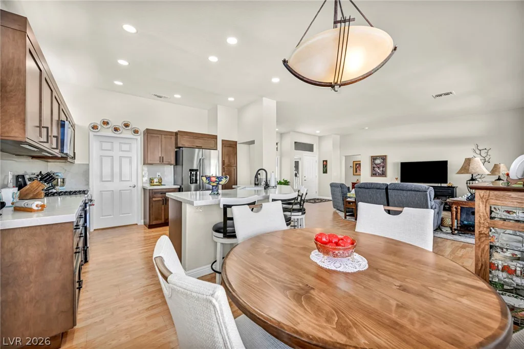 10020 Villa Ridge, Las Vegas, NV 89134
