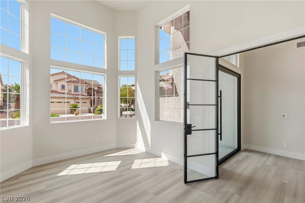 10626 San Vercelli, Las Vegas, NV 89141